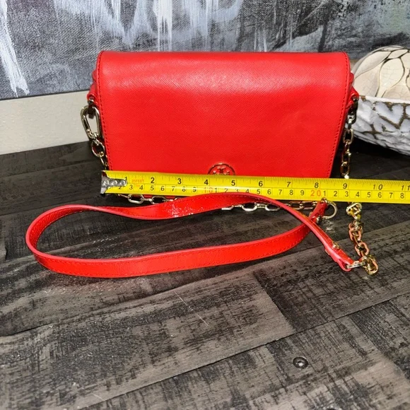 Tory Burch Robinson Chain Bag in Poppy Red - Picture 3 of 14